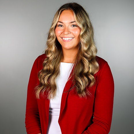 Ally Popielarczyk headshot
