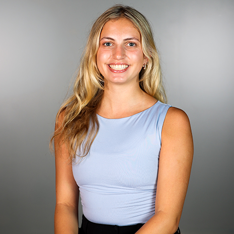Olivia Reed headshot